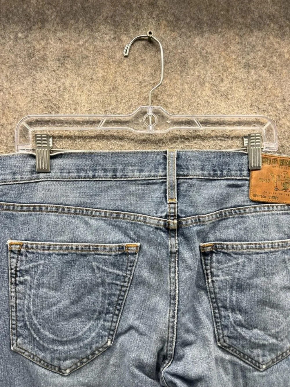 True Religion Jeans Mens 36 Blue Straight Distressed Denim USA Medium Wash Vinny